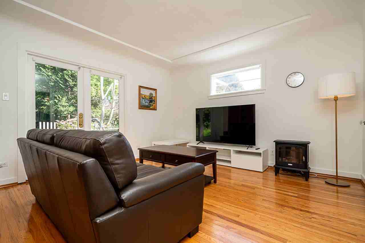 5626 Highbury Street - Photo 7 of 38