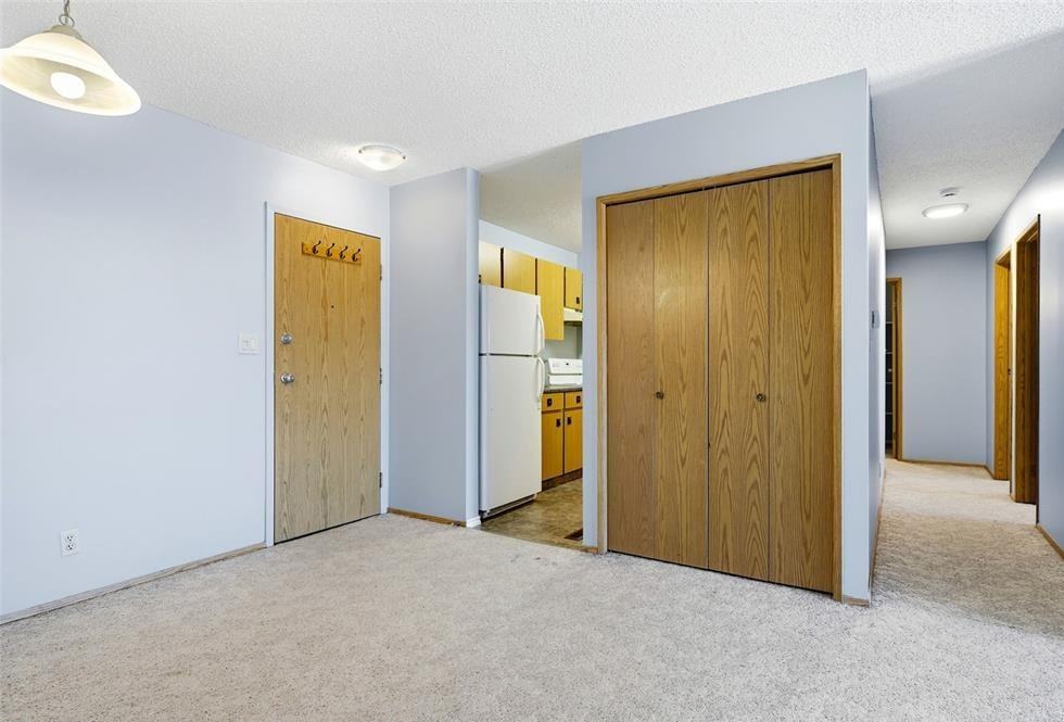 6575 Rochdale Blvd - Photo 5 of 10