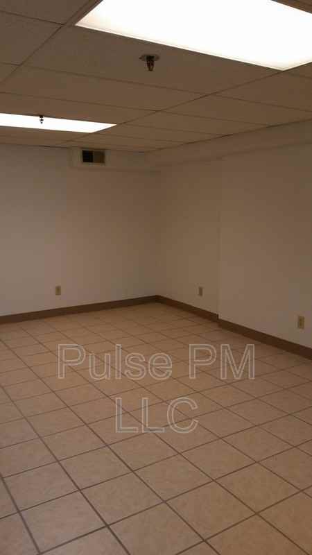 112 E 5th St - Photo 5 of 19