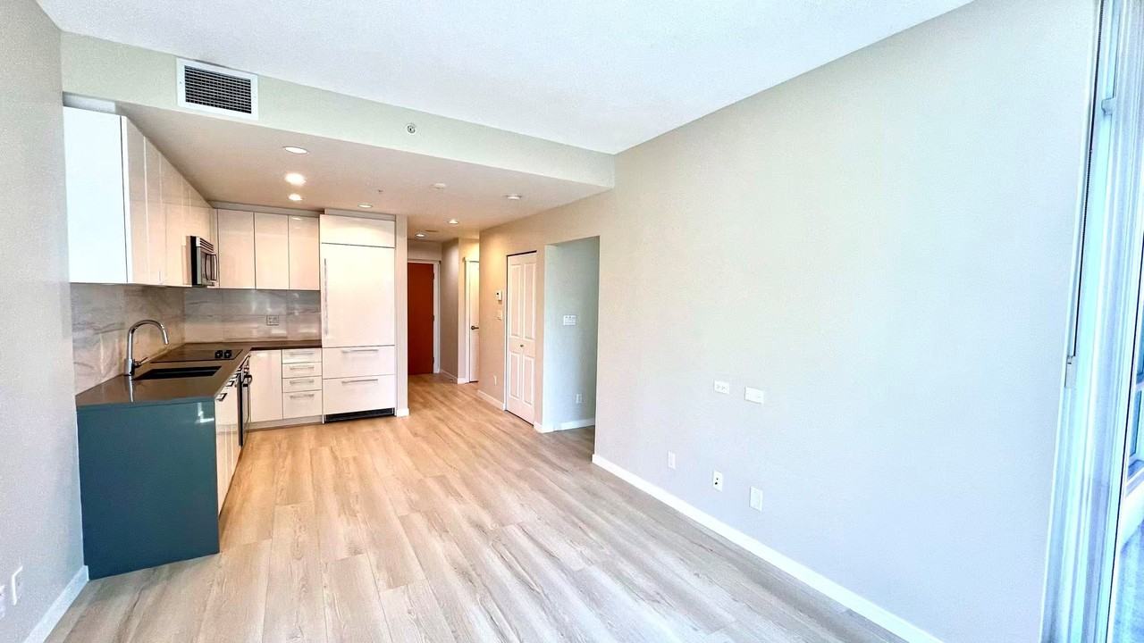 5728 Berton Ave - Photo 4 of 16