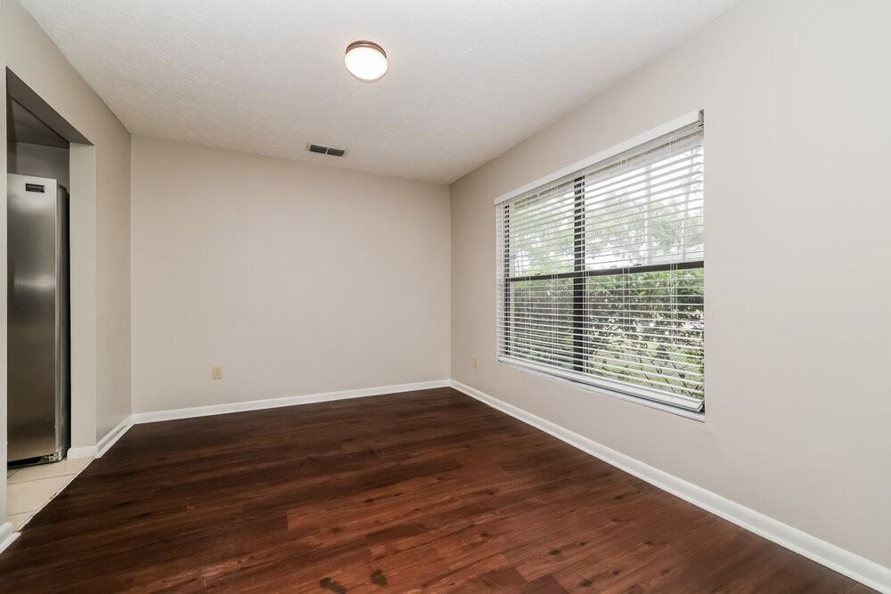 2303 Willow Branch Ave - Photo 3 of 16