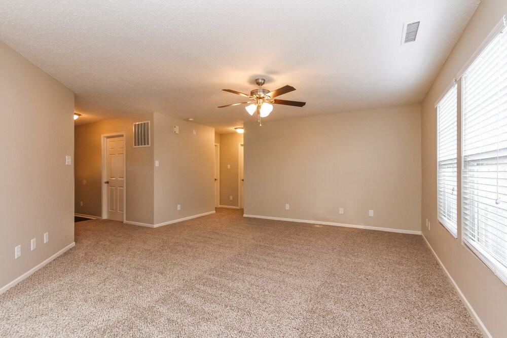 691 Wheat Field Ln - Photo 4 of 15