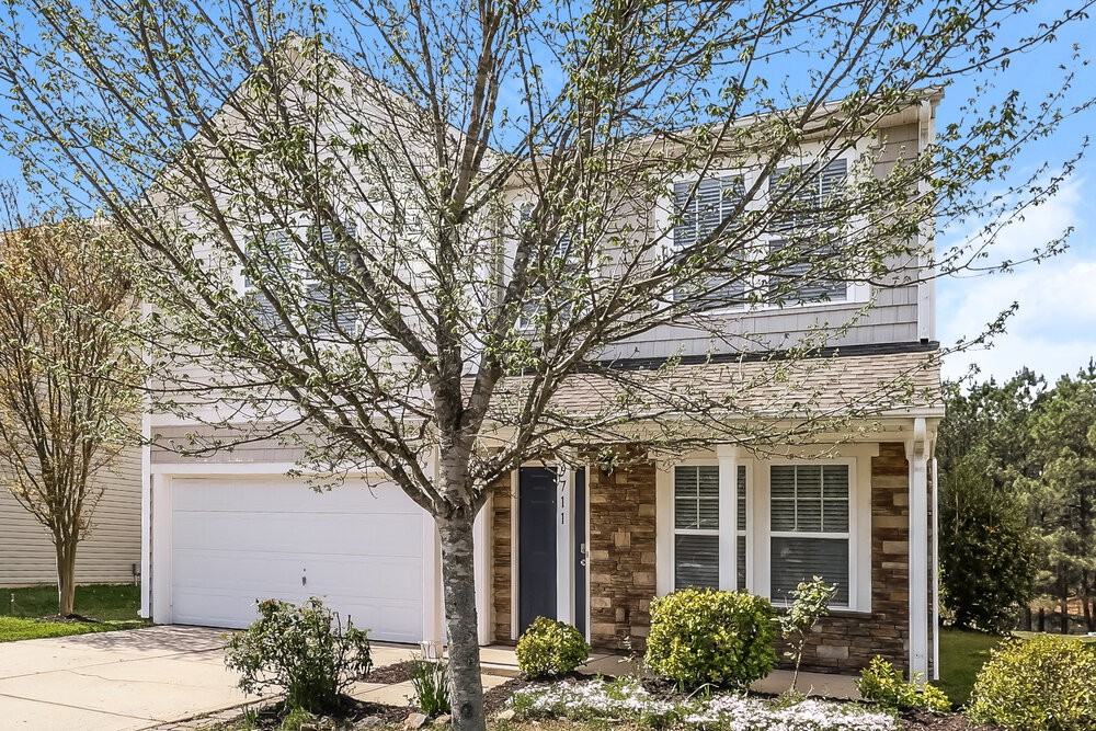 9711 Cayenne Dr - Photo 4 of 17