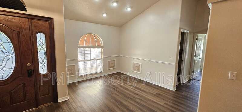 8511 Spyglass Loop - Photo 6 of 15