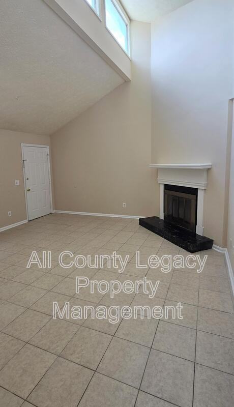 1901 Patterson Ct - Photo 2 of 7