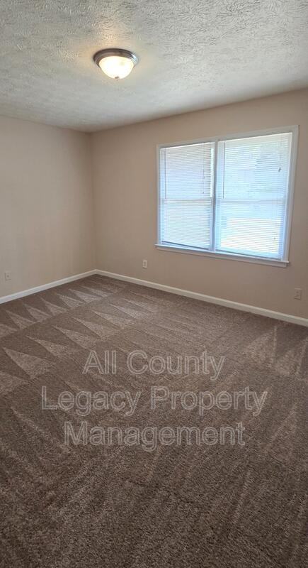 1901 Patterson Ct - Photo 4 of 7