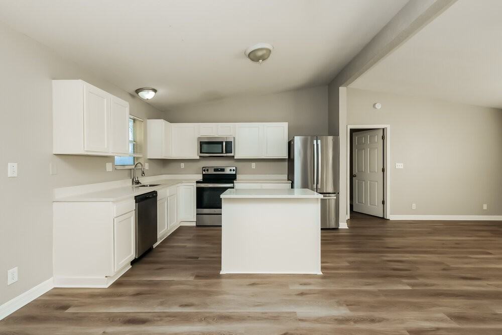 2216 Leda Ave S - Photo 7 of 19