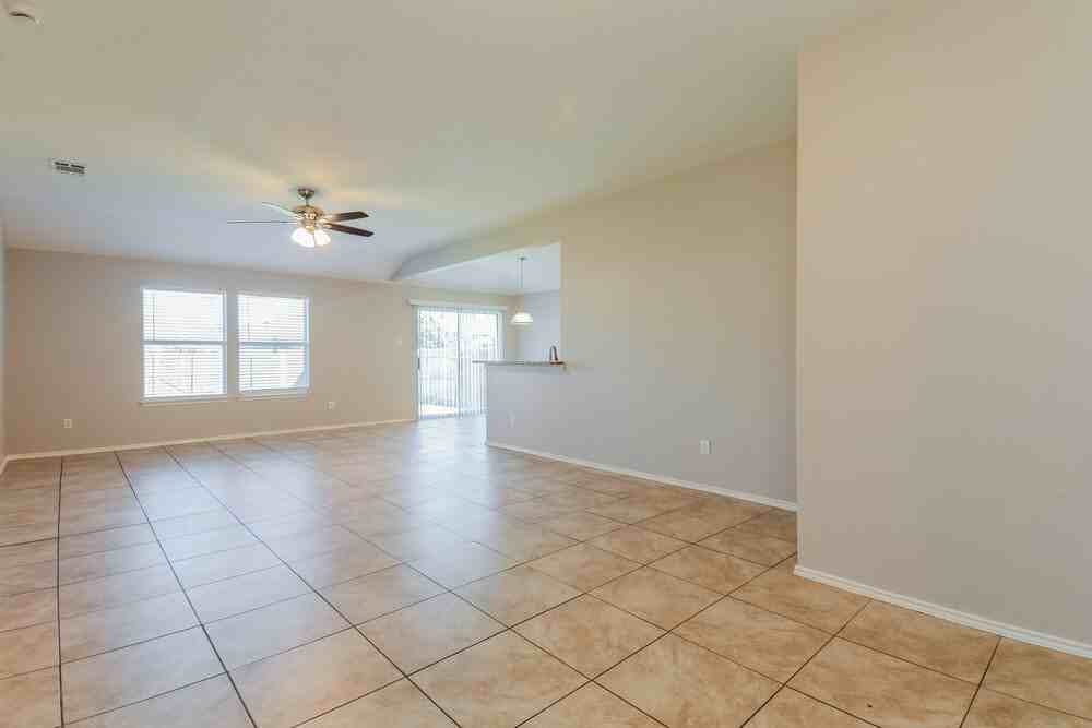 9723 Checota Dr - Photo 5 of 19