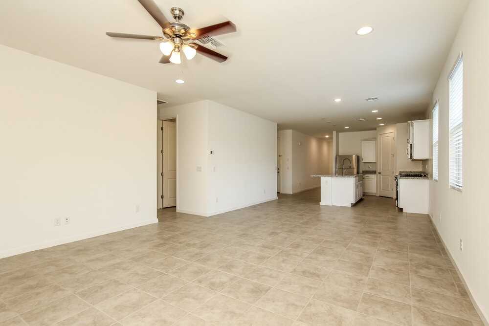 17342 W Running Deer Trl - Photo 3 of 16