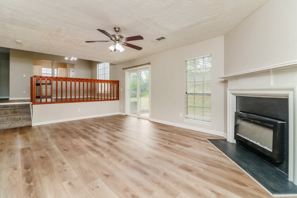 6514 Eastbriar Dr - Photo 5 of 17