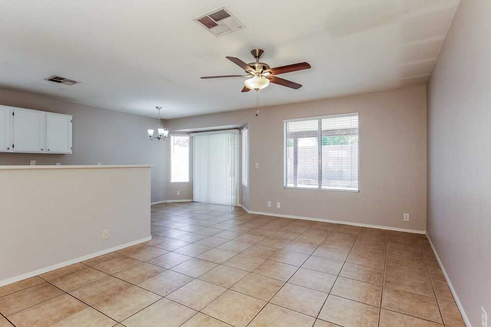 8745 W Tuckey Ln - Photo 5 of 16