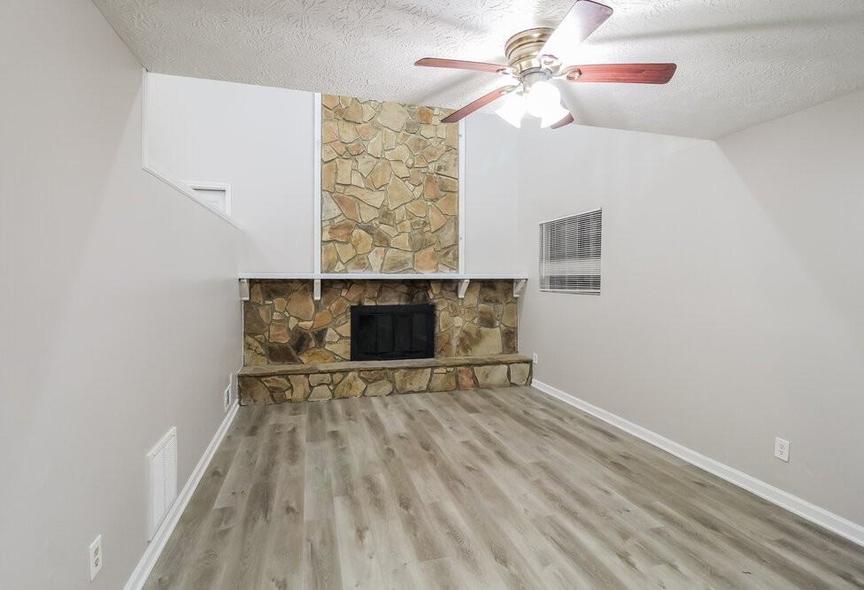 6875 Fielder Ct - Photo 5 of 18