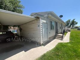 featured image of 1597 Westsouth #B