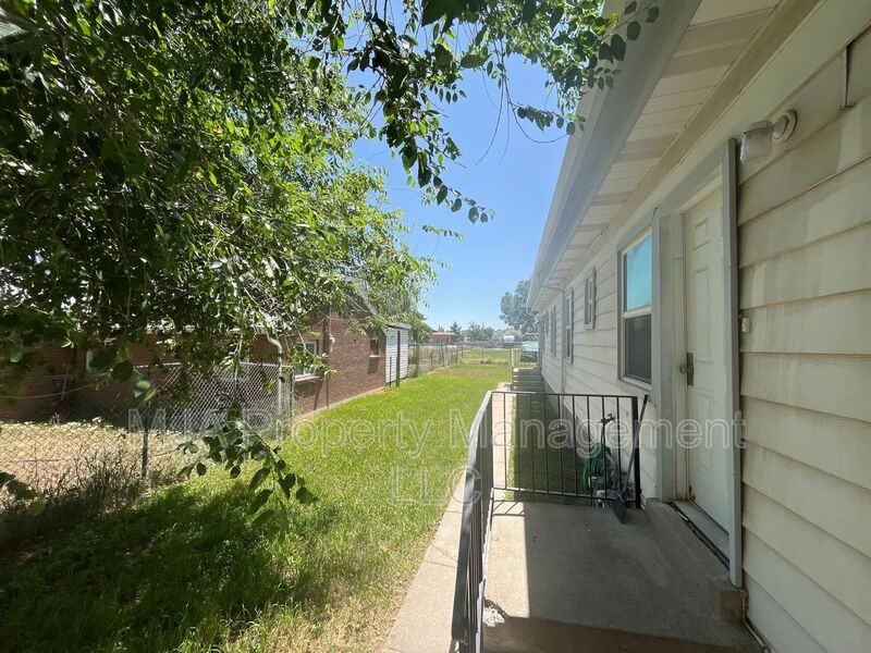 1597 Westsouth #B - Photo 2 of 16