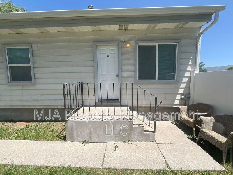 1597 Westsouth #B - Photo 5 of 16