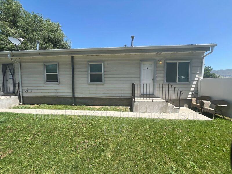 1597 Westsouth #B - Photo 6 of 16