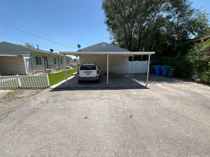 1597 Westsouth #B - Photo 7 of 16