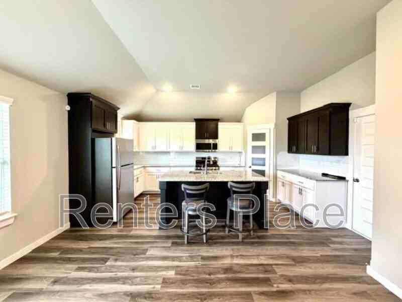 14975 S Poplar Pl - Photo 4 of 17