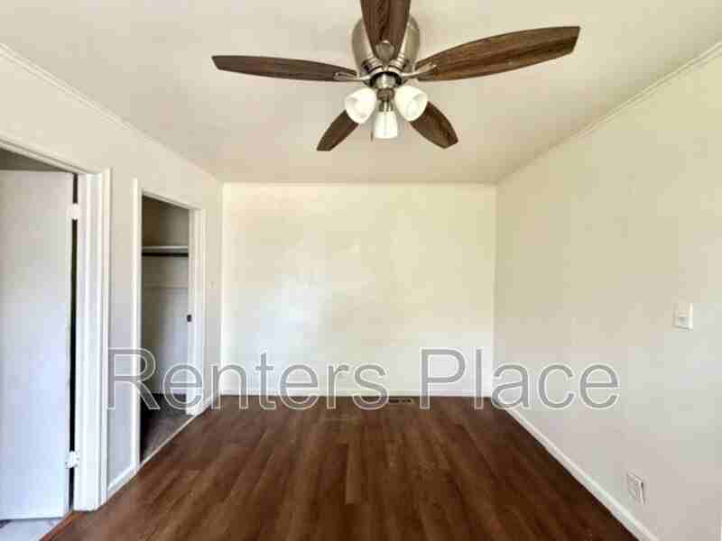 229 E 28th St N - Photo 7 of 15