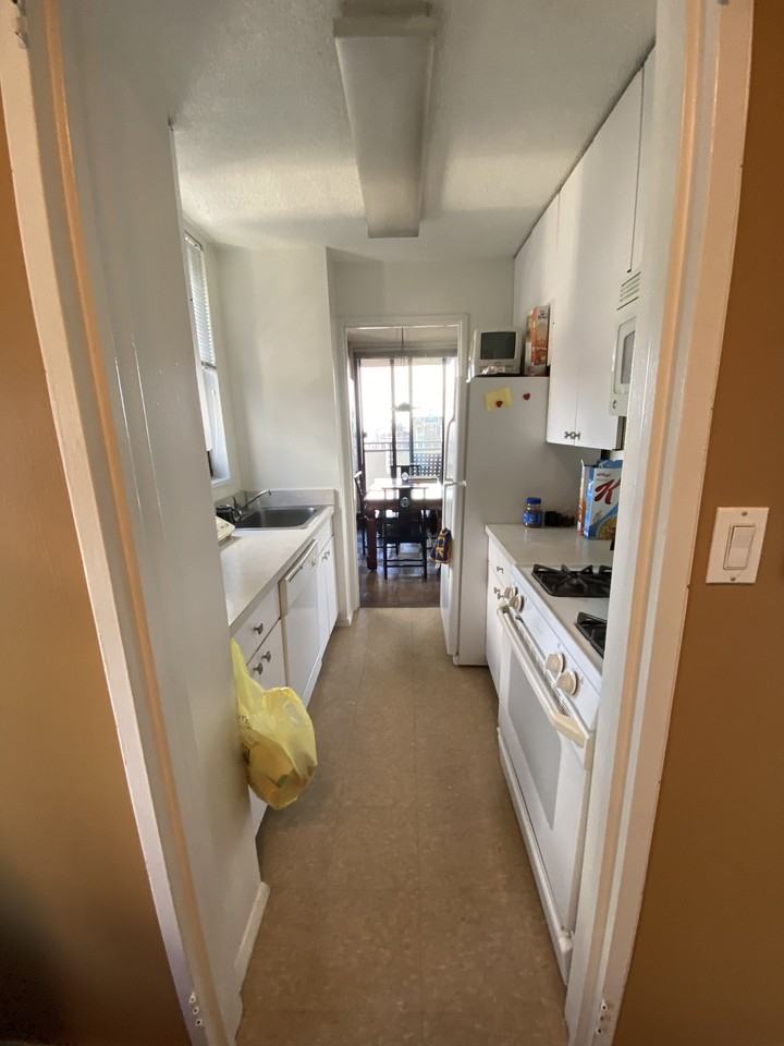 245 East 40th Street #30C - Photo 5 of 8