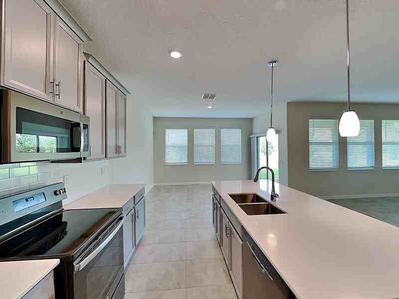 1092 Downswing Pl - Photo 2 of 27