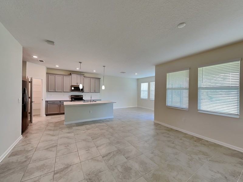 1092 Downswing Pl - Photo 4 of 27