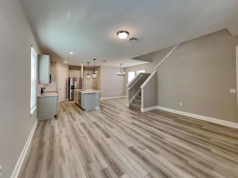 14384 Braemar St - Photo 5 of 32