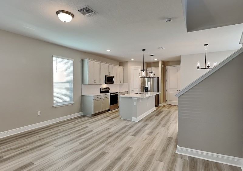 14384 Braemar St - Photo 6 of 32