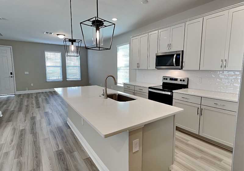 14384 Braemar St - Photo 7 of 32