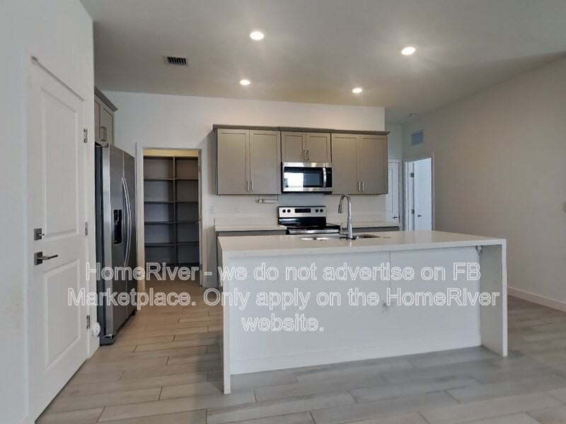 18493 Glenstone St - Photo 5 of 26