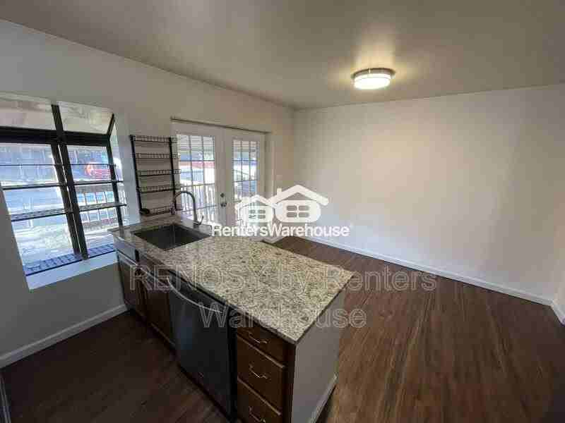 2062 Jasmine Rd - Photo 3 of 23