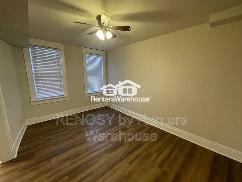 2855 W Cold Spring Ln - Photo 4 of 16
