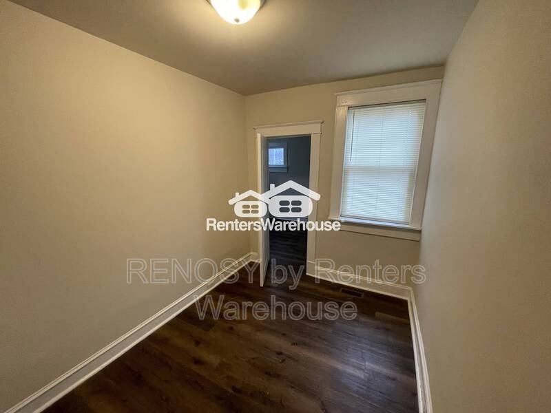 2855 W Cold Spring Ln - Photo 7 of 14