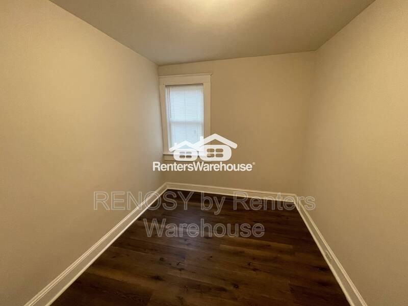 2855 W Cold Spring Ln - Photo 5 of 14