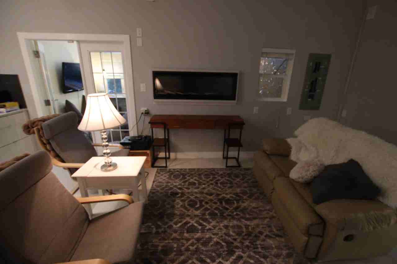 6671 152 Street #B - Photo 4 of 16