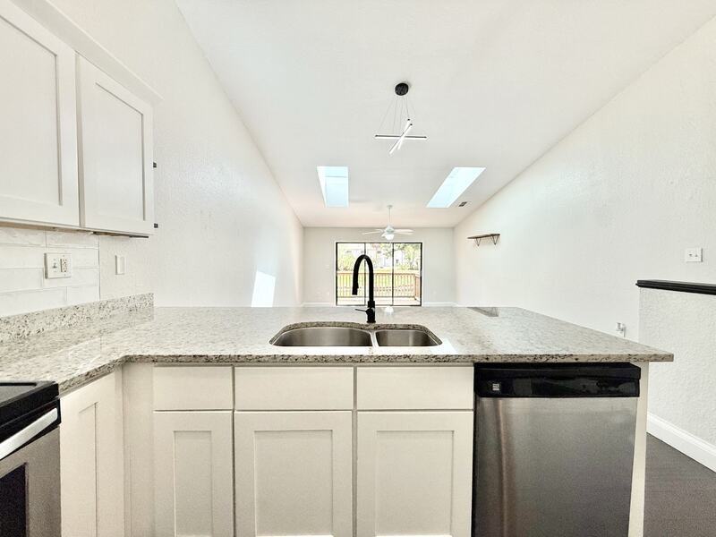 6388 93rd Ter N - Photo 5 of 50