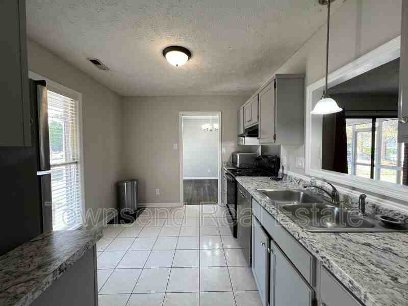 7126 Kearny Ave - Photo 3 of 15