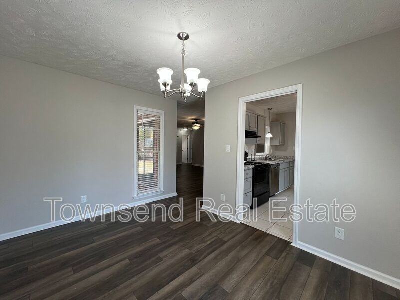 7126 Kearny Ave - Photo 5 of 15