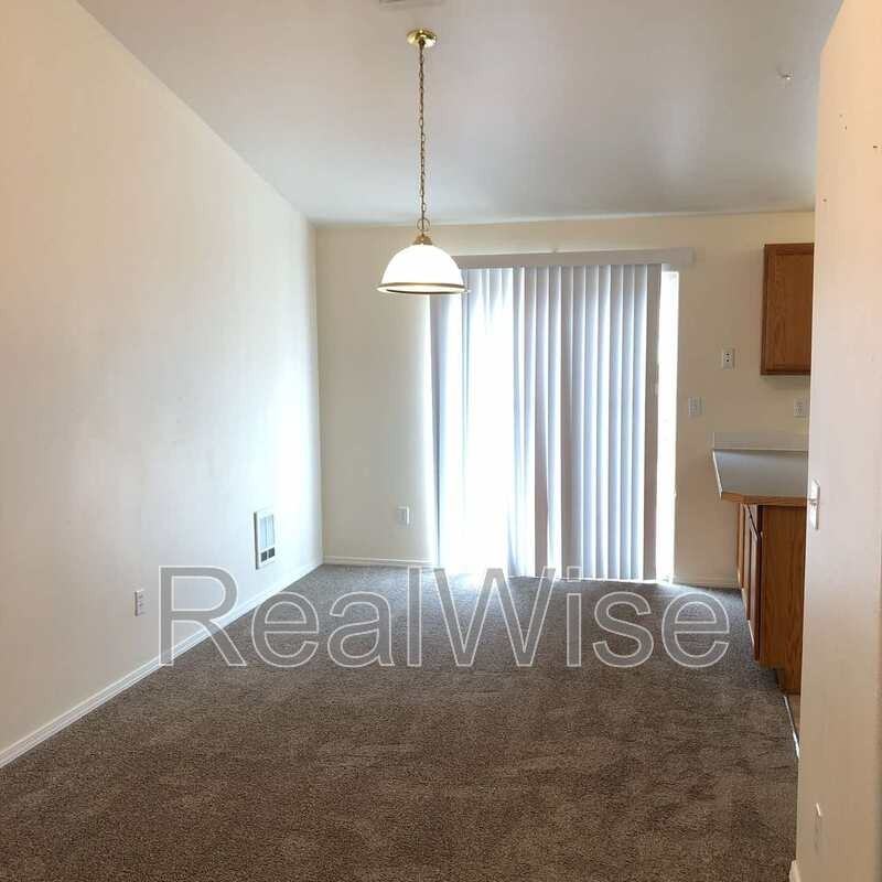 1231 Sw 33rd St - Photo 3 of 17