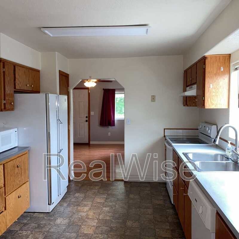 2564 Ne Douglas Ave - Photo 7 of 30