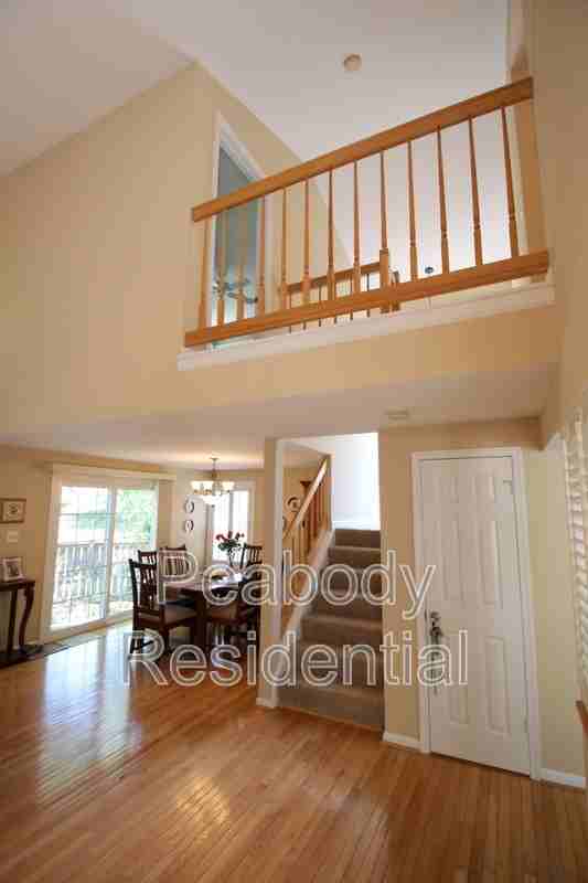7534 Cross Gate Ln - Photo 4 of 30