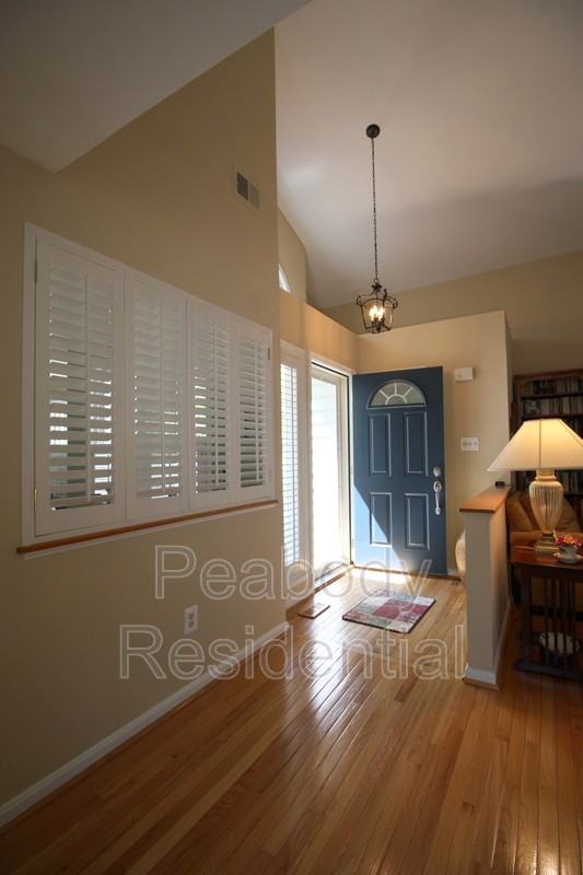 7534 Cross Gate Ln - Photo 5 of 30