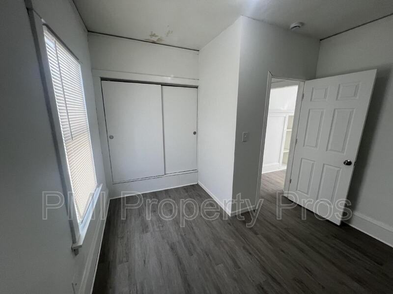 3284 N 30th St - Photo 7 of 41