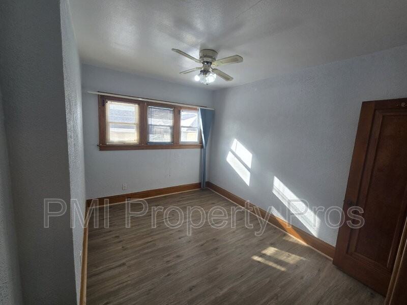 4225 N 26th St - Photo 6 of 10