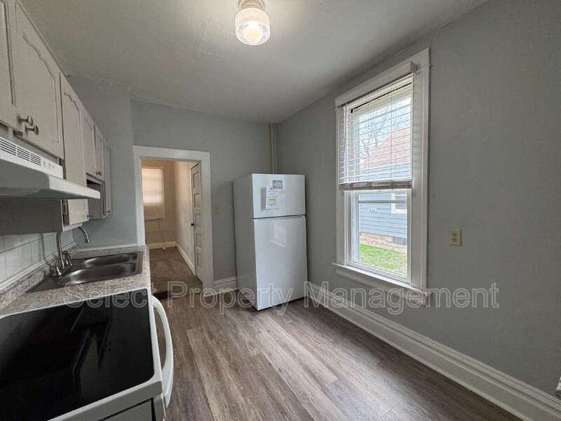 738 3rd St #1 - Photo 7 of 8