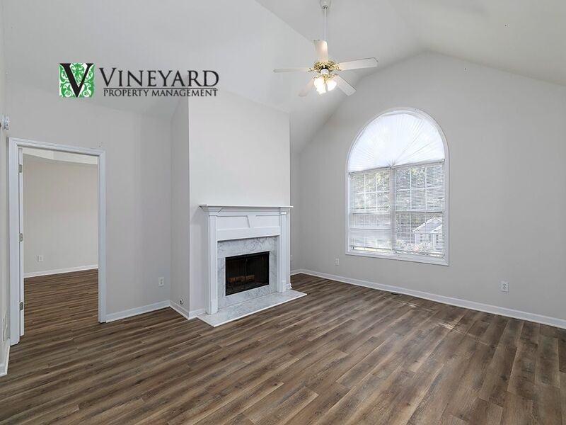 3684 Autumn View Dr Nw - Photo 5 of 37