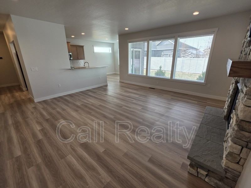 8117 N Austin Rd - Photo 3 of 20