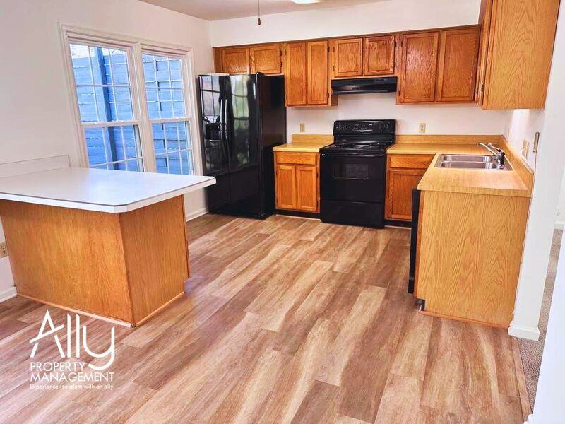 1515 Westfield Ct - Photo 2 of 16