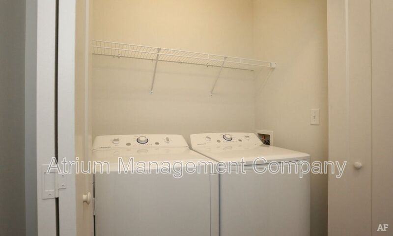 3611 E Marshall St #B302 - Photo 7 of 32