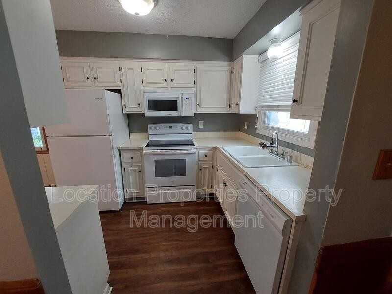 1903 W 3rd St - Photo 7 of 21